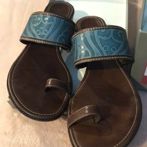 Beautiful gently used Cole Haan sandals size 9 1/2